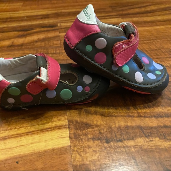 MOMObaby. Size 4.5 - Picture 3 of 6